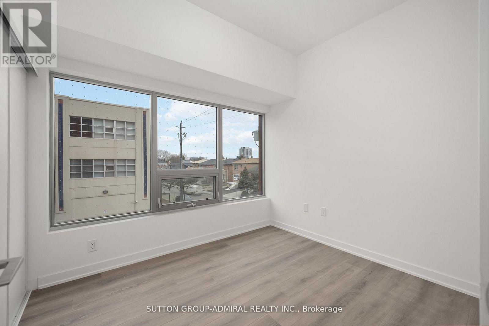 201 - 2433 Dufferin Street, Toronto, Ontario  M6E 3T3 - Photo 18 - W12704466