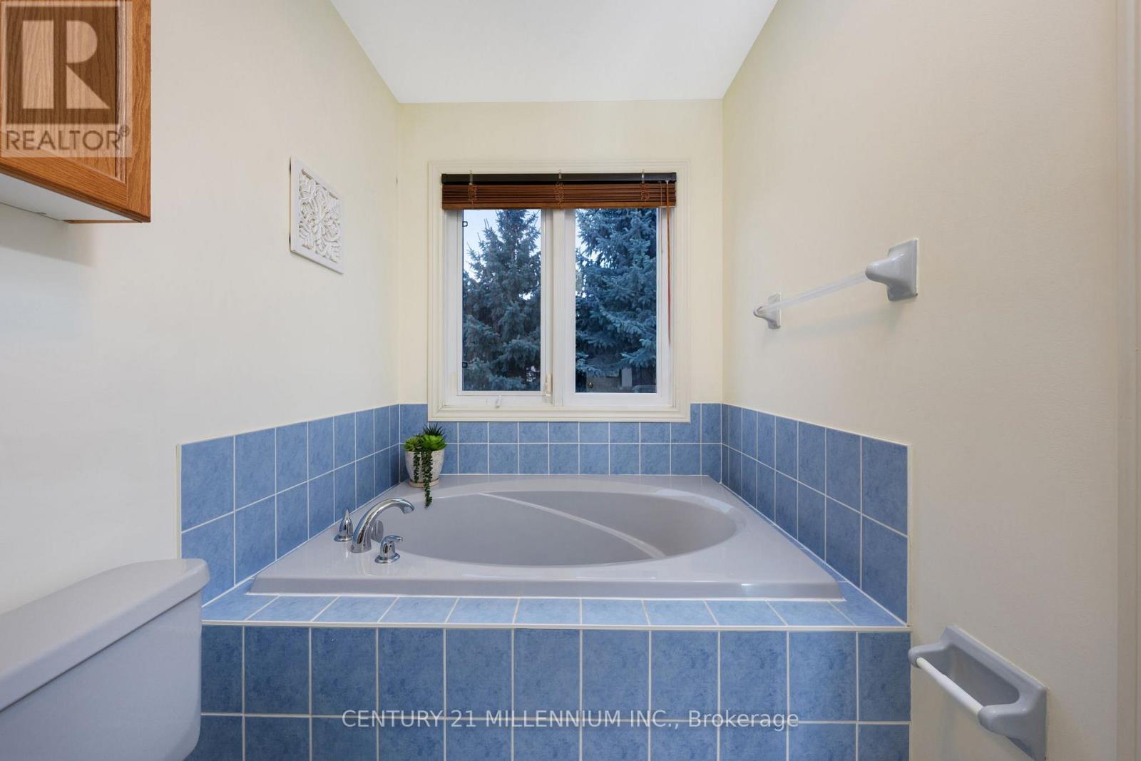 29 Martree Crescent, Brampton, Ontario  L6V 4R3 - Photo 16 - W12704502