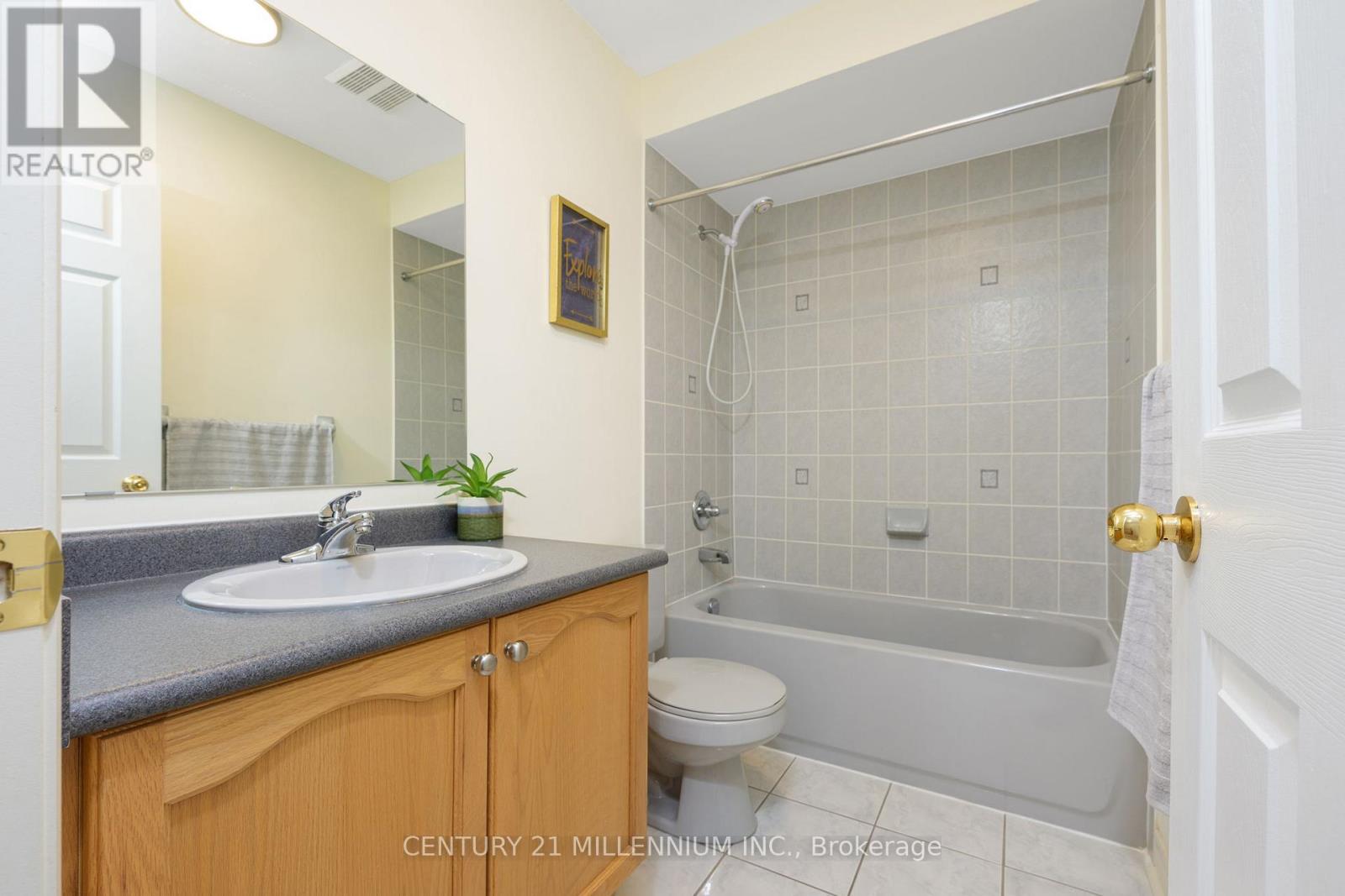 29 Martree Crescent, Brampton, Ontario  L6V 4R3 - Photo 22 - W12704502