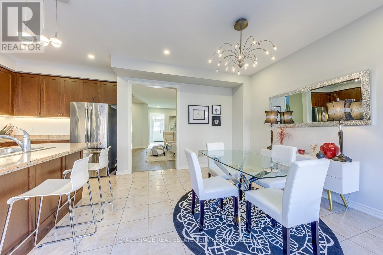 563 Settlers Road W, Oakville, Ontario  L6M 1N7 - Photo 12 - W12704514