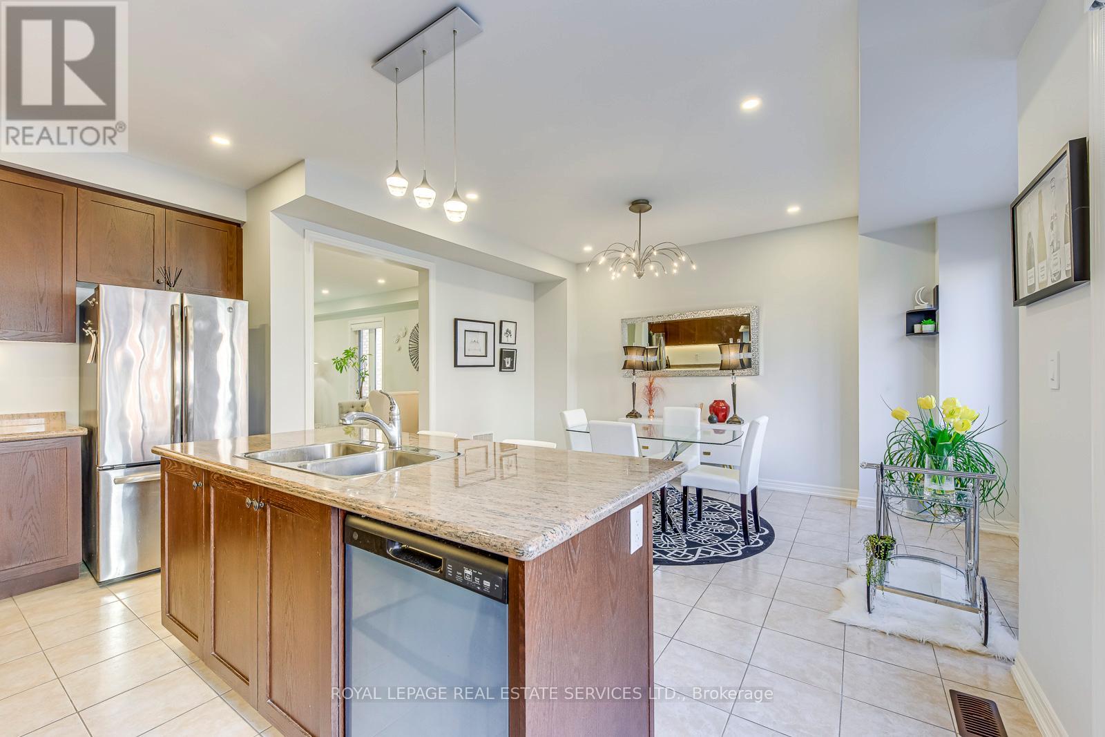 563 Settlers Road W, Oakville, Ontario  L6M 1N7 - Photo 17 - W12704514