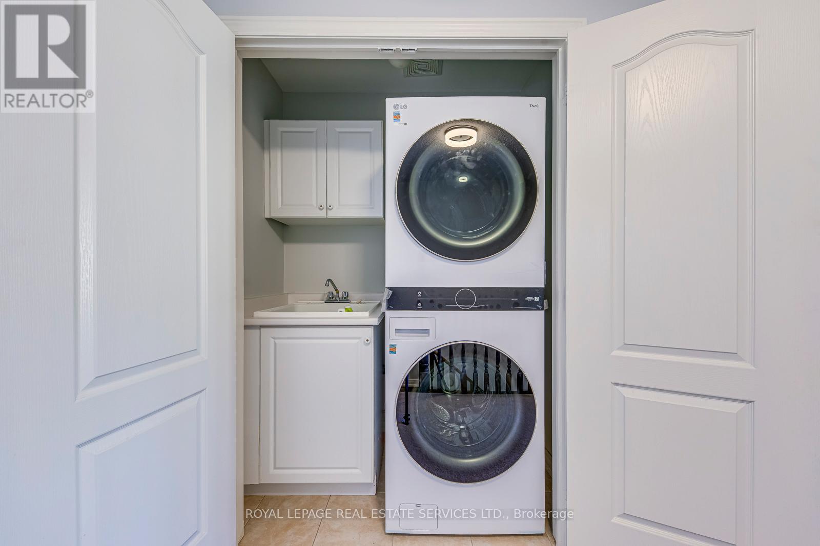 563 Settlers Road W, Oakville, Ontario  L6M 1N7 - Photo 44 - W12704514