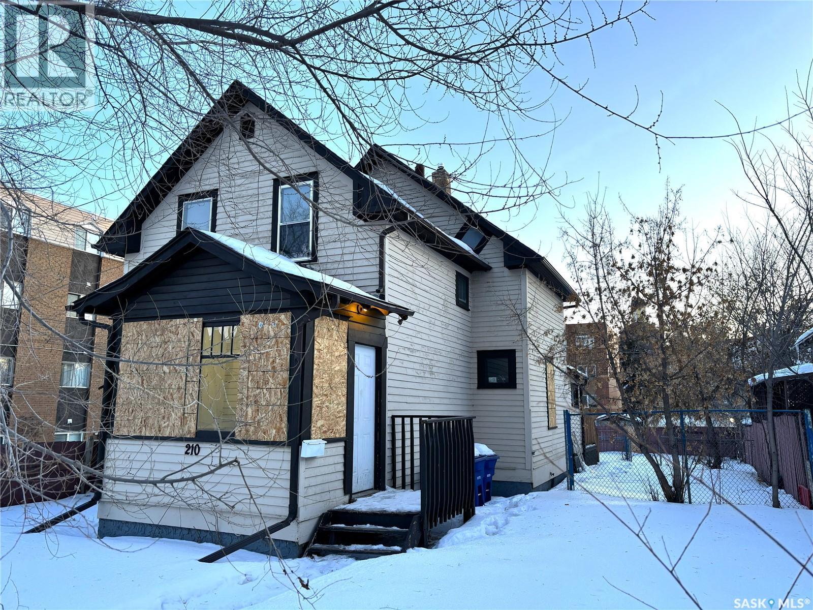 210 N AVENUE S, saskatoon, Saskatchewan