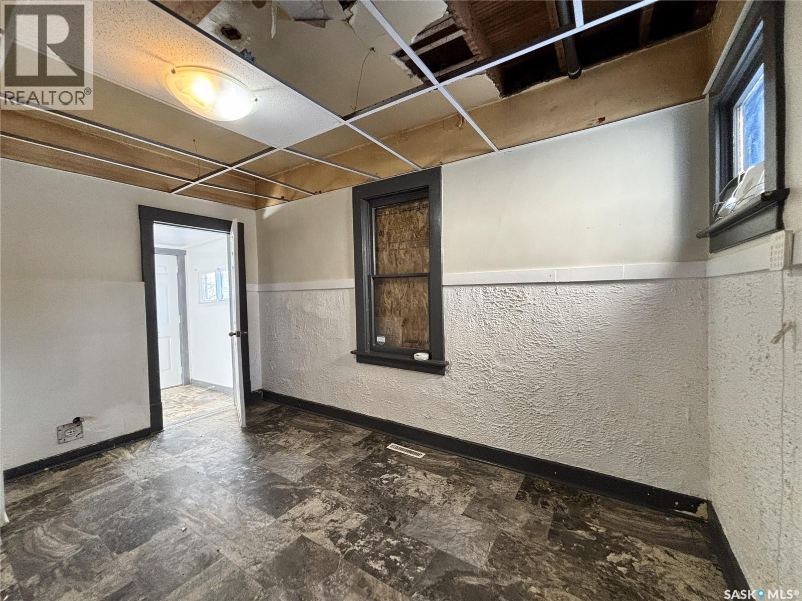 210 N Avenue S, Saskatoon, Saskatchewan  S4T 7N6 - Photo 4 - SK026966