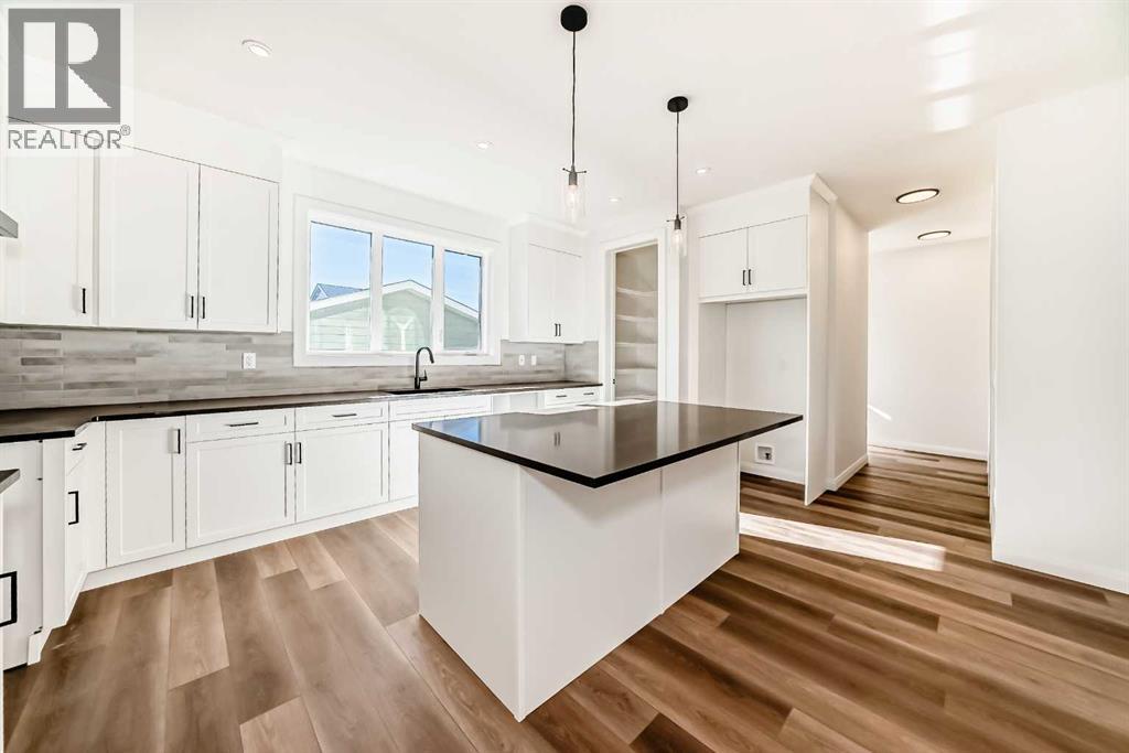 588 Grayling Bend, Rural Rocky View County, Alberta  T3Z 0H4 - Photo 7 - A2264134