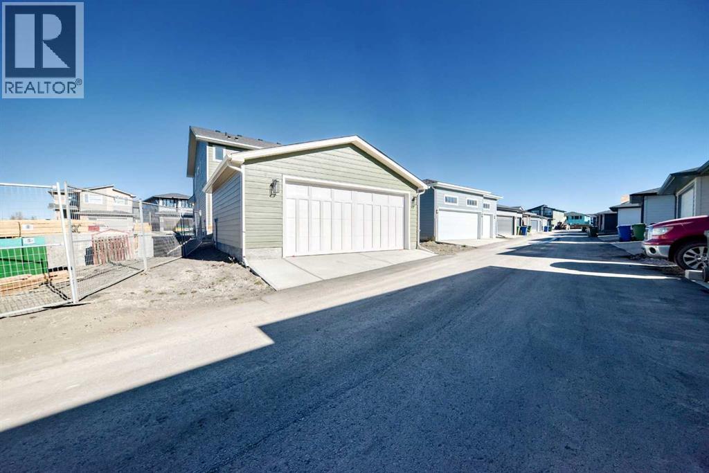 588 Grayling Bend, Rural Rocky View County, Alberta  T3Z 0H4 - Photo 49 - A2264134