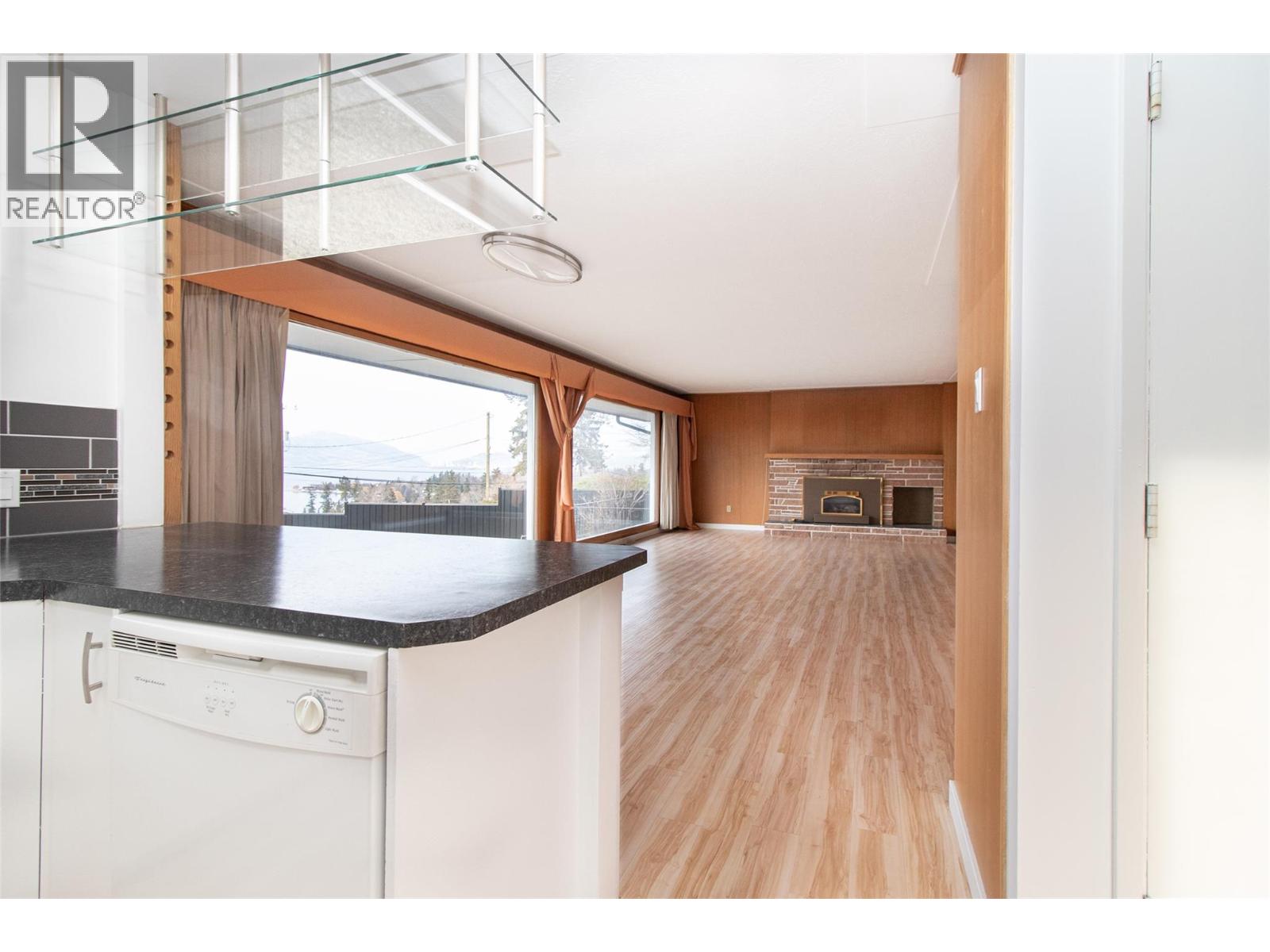 4829 Lakeshore Road, Kelowna, British Columbia  V1W 4H6 - Photo 8 - 10372995