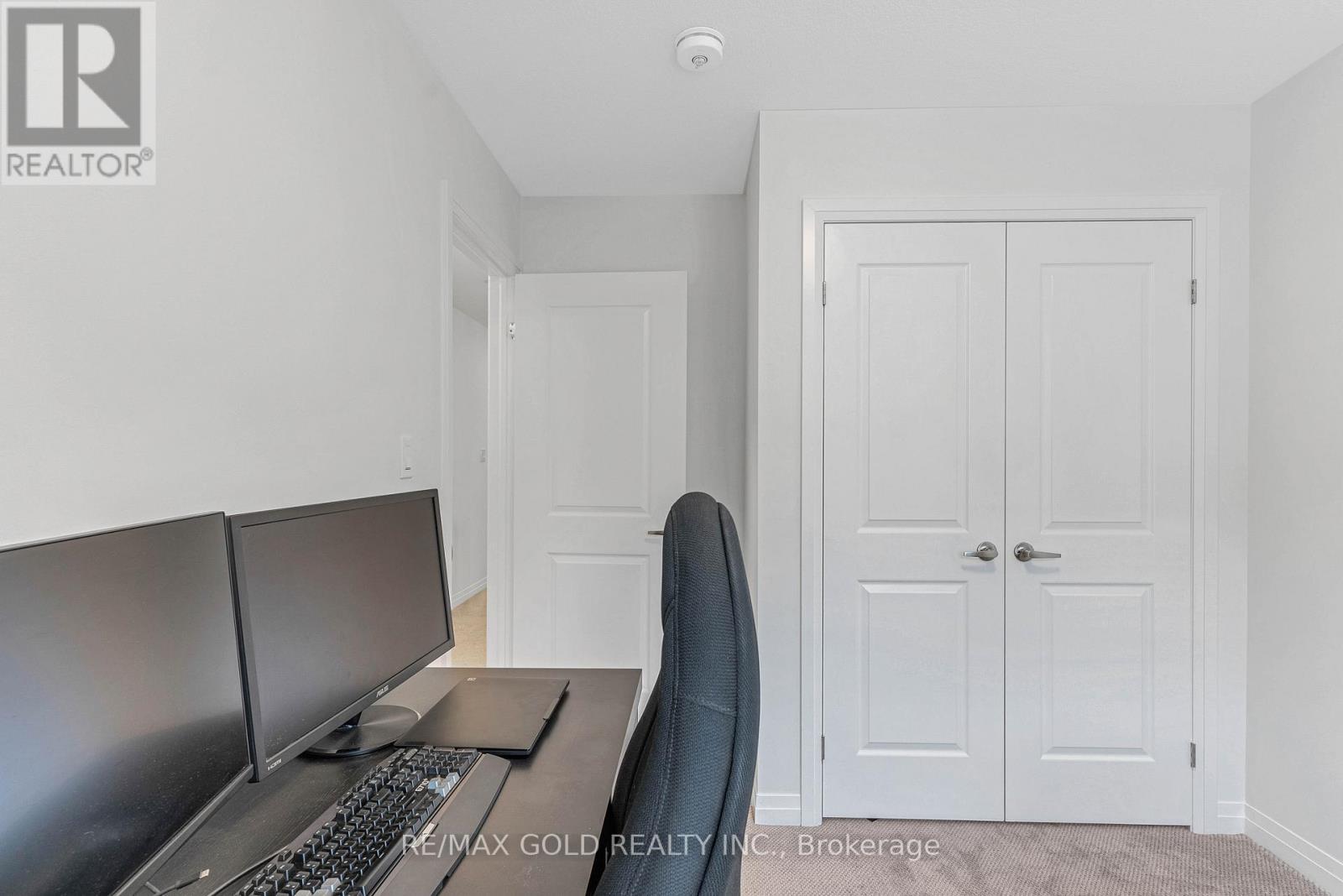 19 - 143 Elgin Street N, Cambridge, Ontario  N1R 0E1 - Photo 31 - X12704298