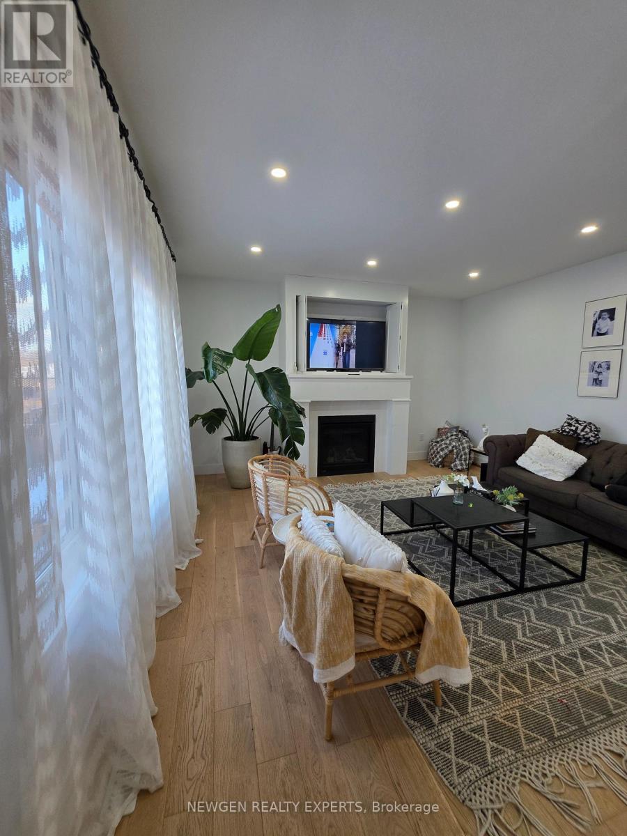 1886 Trailsway Drive, London South, Ontario  N6K 0K7 - Photo 12 - X12704394