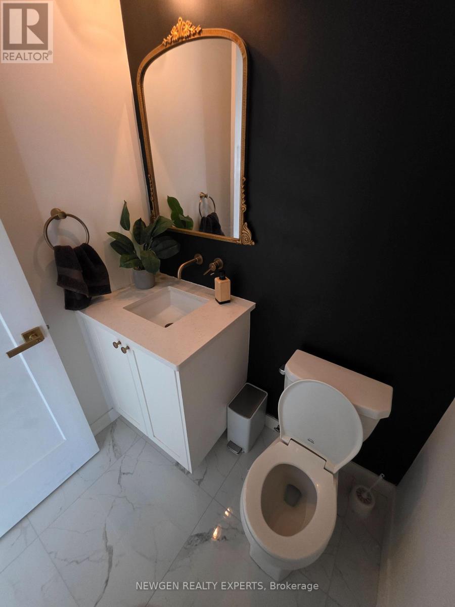 1886 Trailsway Drive, London South, Ontario  N6K 0K7 - Photo 22 - X12704394