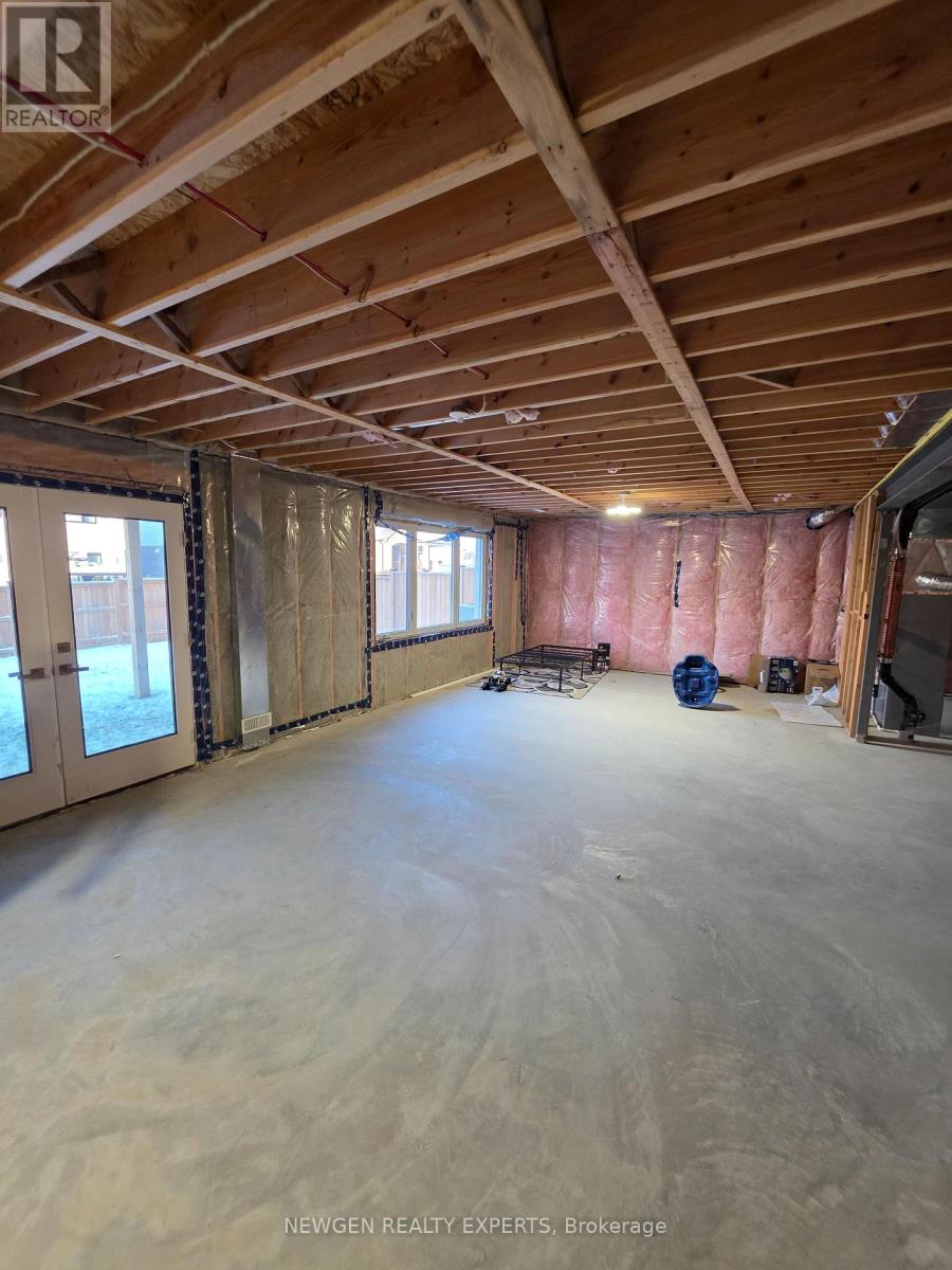 1886 Trailsway Drive, London South, Ontario  N6K 0K7 - Photo 25 - X12704394