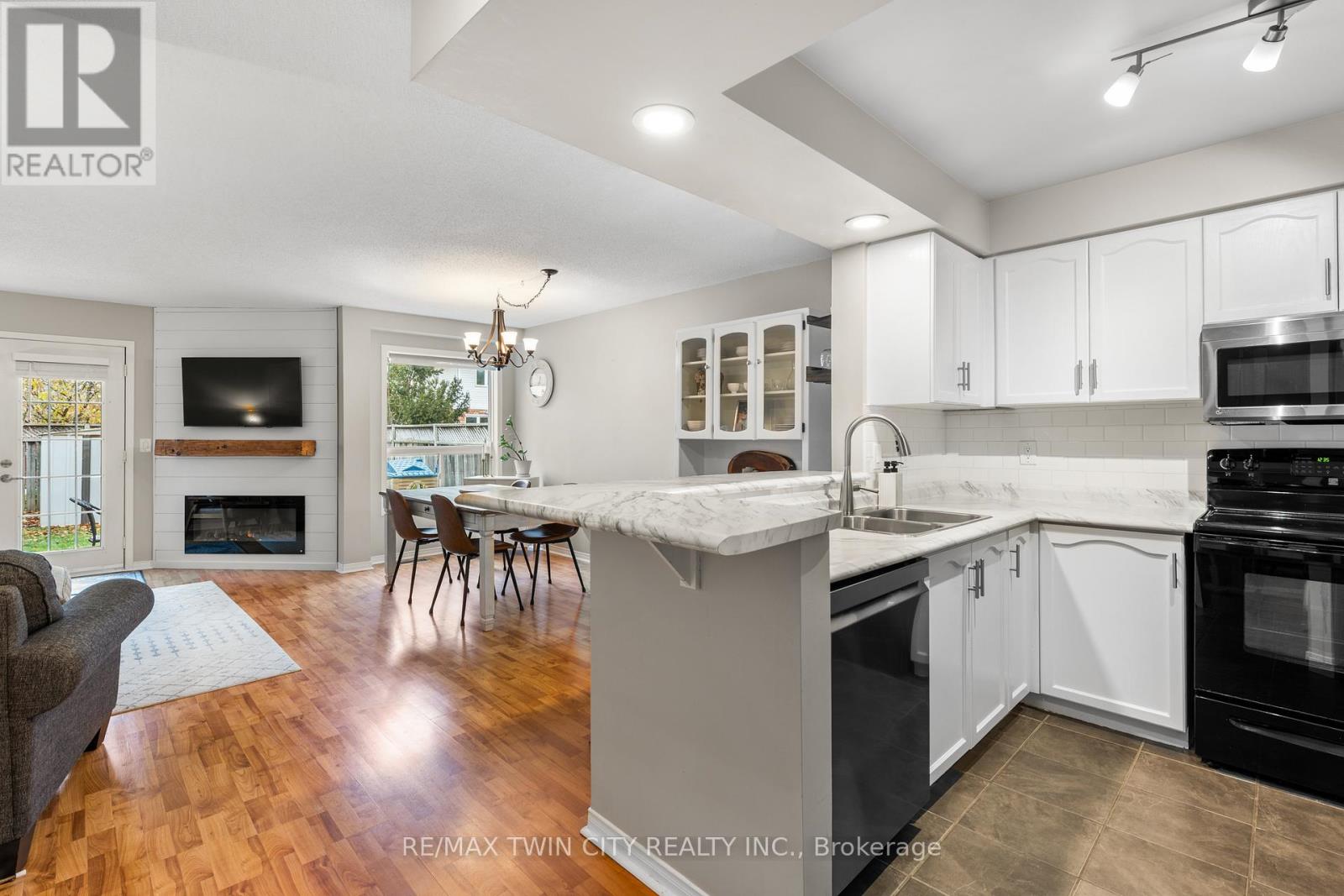 163 Werstine Terrace, Cambridge, Ontario  N3C 4G9 - Photo 8 - X12704428