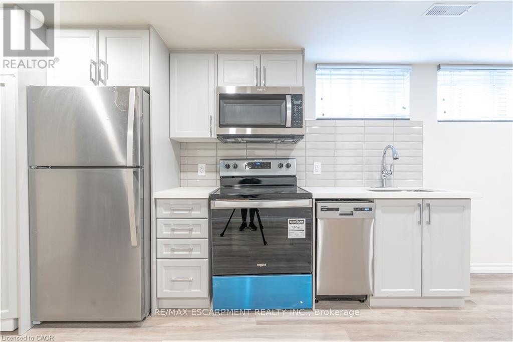 2 - 73 Ofield Road, Hamilton, Ontario  L8S 2M6 - Photo 3 - X12704498