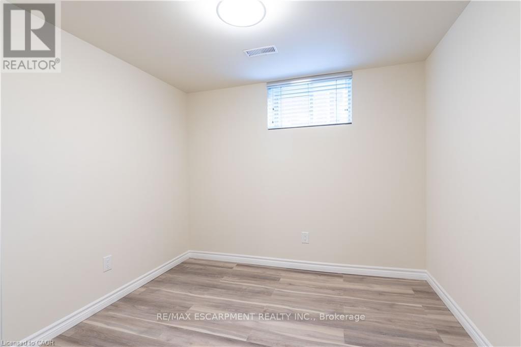 2 - 73 Ofield Road, Hamilton, Ontario  L8S 2M6 - Photo 6 - X12704498