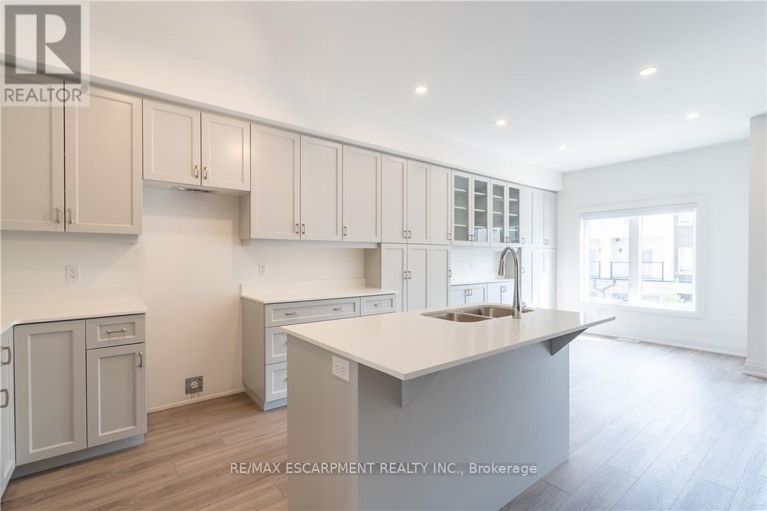 15 Raspberry Lane, Hamilton, Ontario  L0R 1W0 - Photo 19 - X12704504