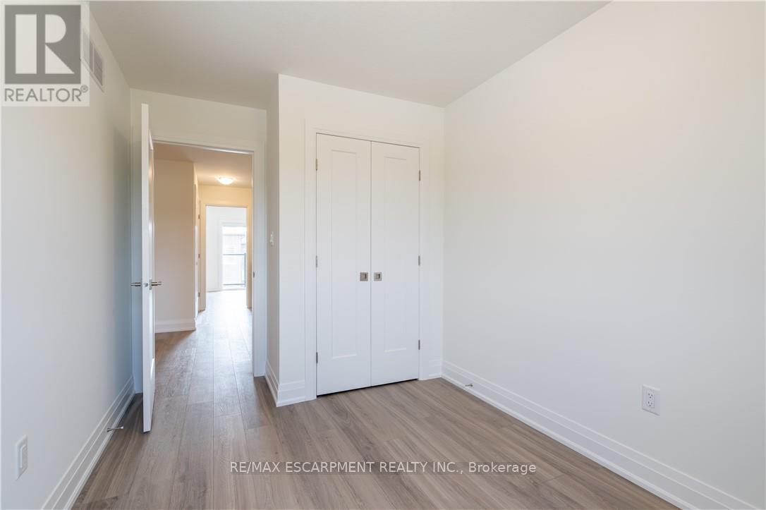 15 Raspberry Lane, Hamilton, Ontario  L0R 1W0 - Photo 30 - X12704504