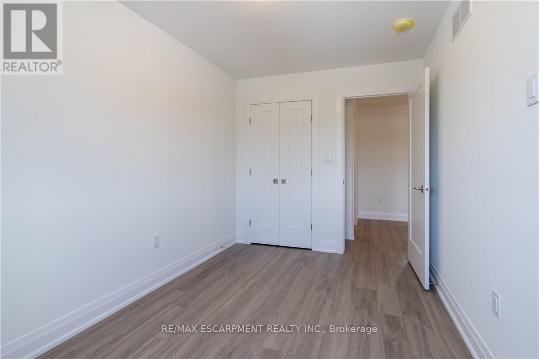 15 Raspberry Lane, Hamilton, Ontario  L0R 1W0 - Photo 32 - X12704504