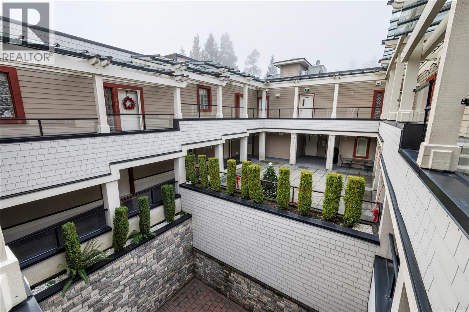 303 222 Second Ave W, Qualicum Beach, British Columbia  V9K 0A4 - Photo 35 - 1023327