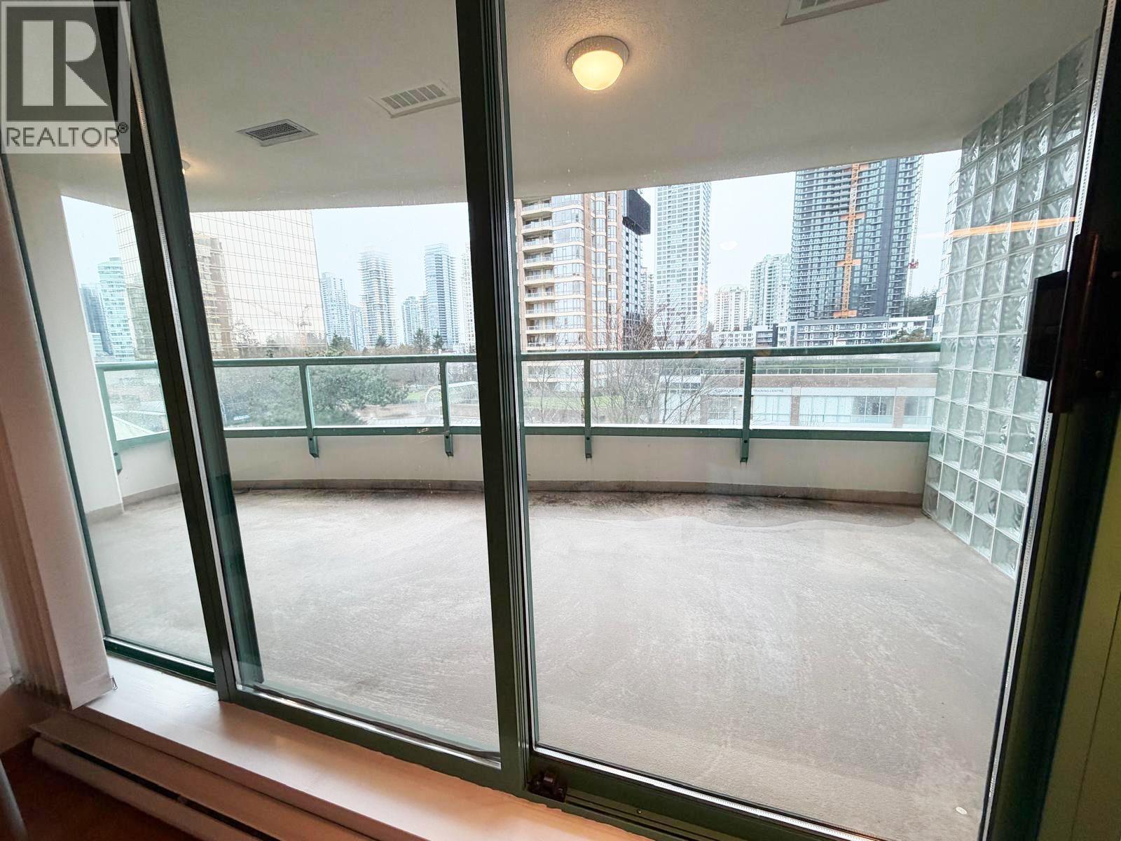 604 5899 Wilson Avenue, Burnaby, British Columbia  V5H 4R9 - Photo 6 - R3079453