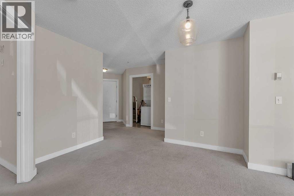 102, 2000 Somervale Court Sw, Calgary, Alberta  T2Y 4J1 - Photo 5 - A2279639