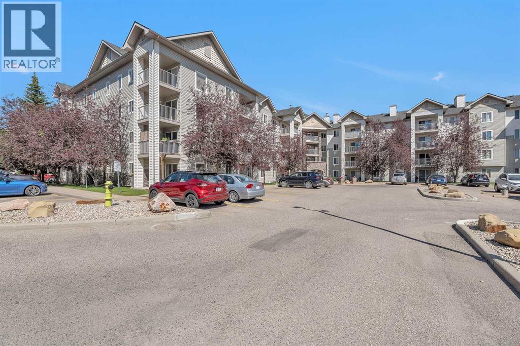 102, 2000 Somervale Court Sw, Calgary, Alberta  T2Y 4J1 - Photo 2 - A2279639