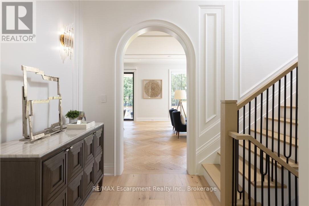 46 Second Street, Oakville, Ontario  L6J 3T2 - Photo 10 - W12704590