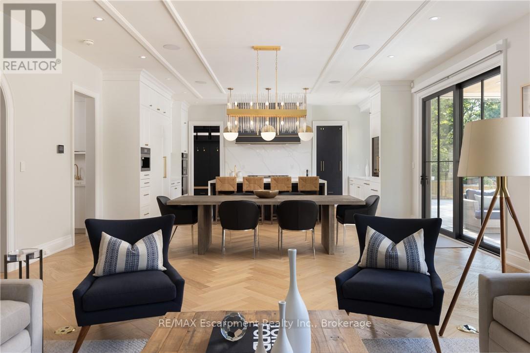 46 Second Street, Oakville, Ontario  L6J 3T2 - Photo 11 - W12704590