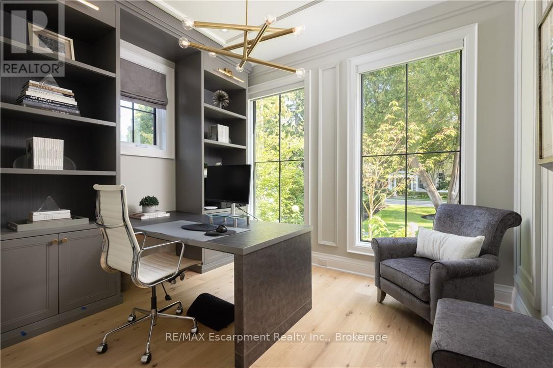 46 Second Street, Oakville, Ontario  L6J 3T2 - Photo 18 - W12704590