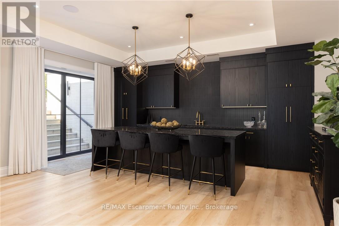 46 Second Street, Oakville, Ontario  L6J 3T2 - Photo 34 - W12704590