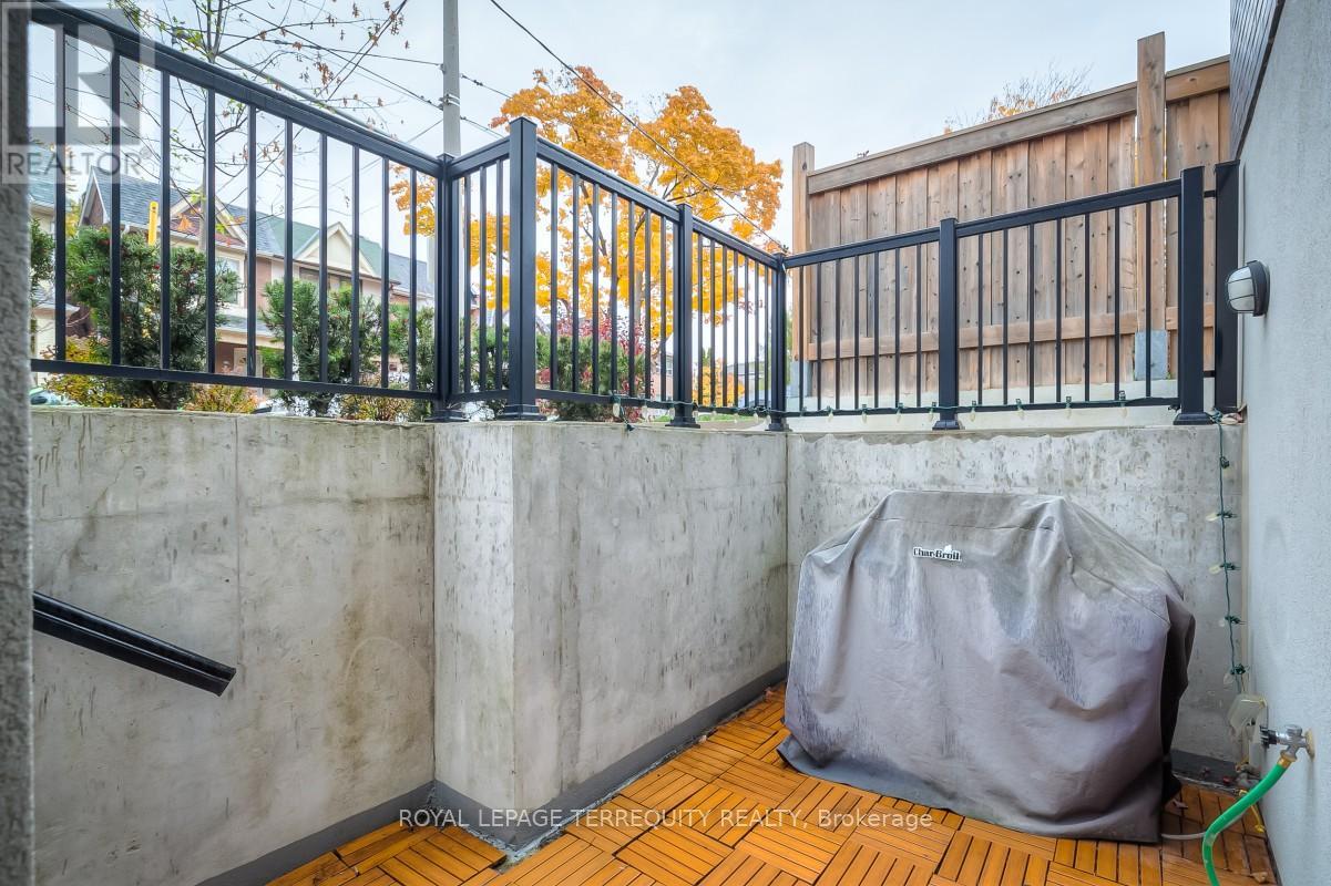 401 - 47 Macaulay Avenue, Toronto, Ontario  M6P 3P5 - Photo 19 - W12704012