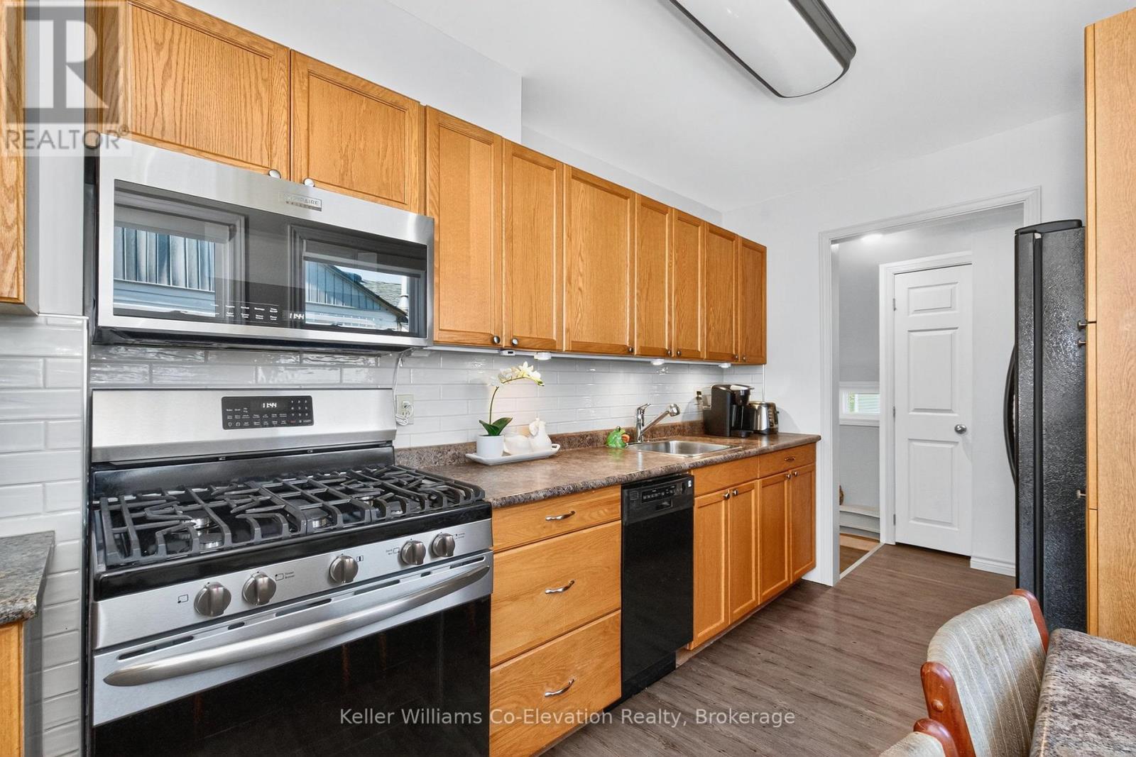 268 Elizabeth Street, Midland, Ontario  L4R 1Y6 - Photo 9 - S12704578