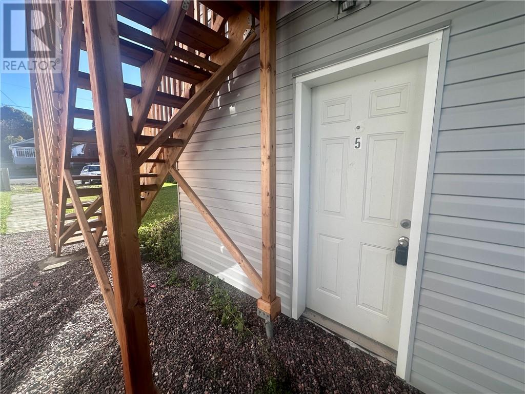 425 Bessie Avenue Unit# 5, Sudbury, Ontario  P3C 4H7 - Photo 2 - 2125316