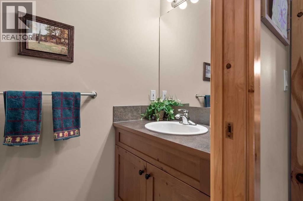 1073 Wilson Way, Canmore, Alberta  T1W 3C5 - Photo 21 - A2265573