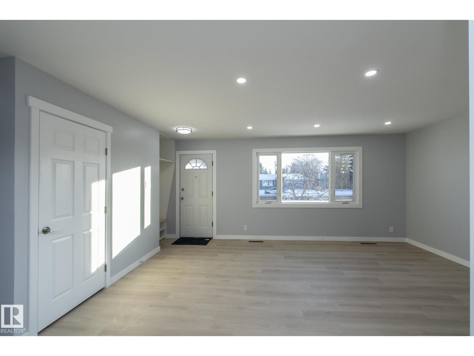 8008 159 St Nw, Edmonton, Alberta  T5R 2E4 - Photo 7 - E4469857