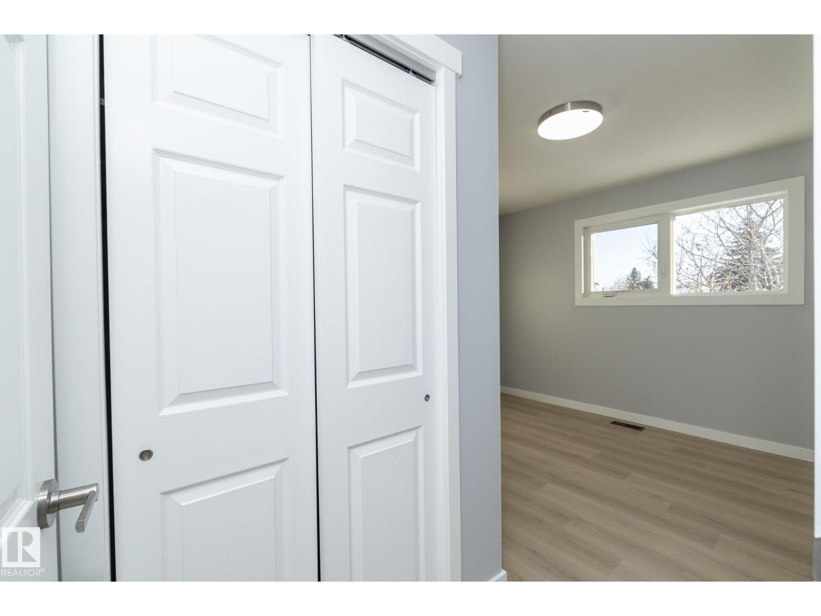 8008 159 St Nw, Edmonton, Alberta  T5R 2E4 - Photo 19 - E4469857