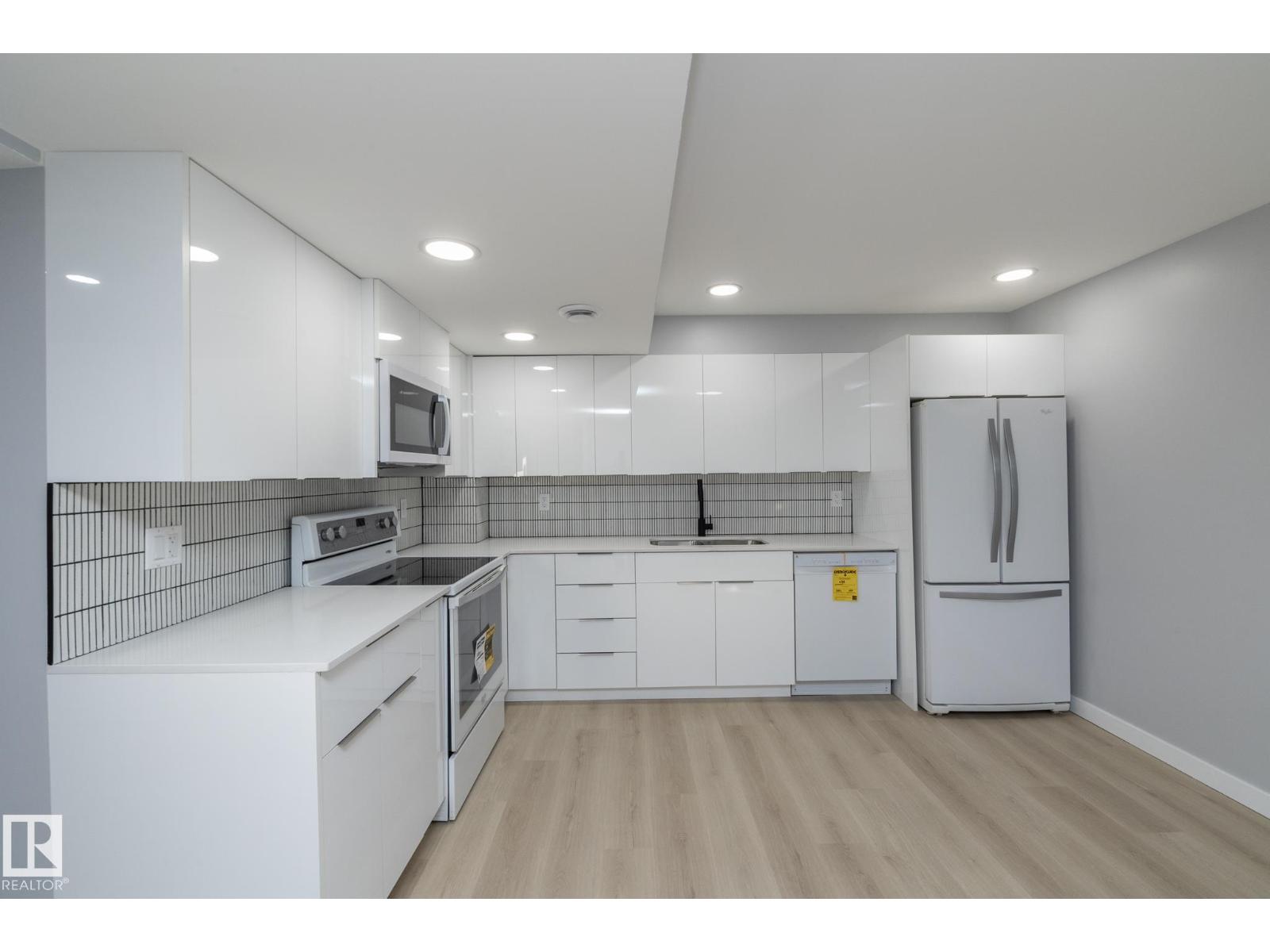 8008 159 St Nw, Edmonton, Alberta  T5R 2E4 - Photo 36 - E4469857