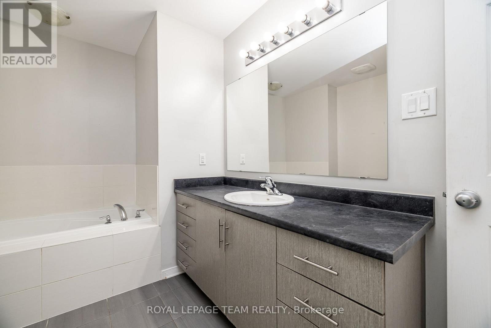 604 Via Campanale Avenue, Ottawa, Ontario  K2J 4X1 - Photo 22 - X12704518