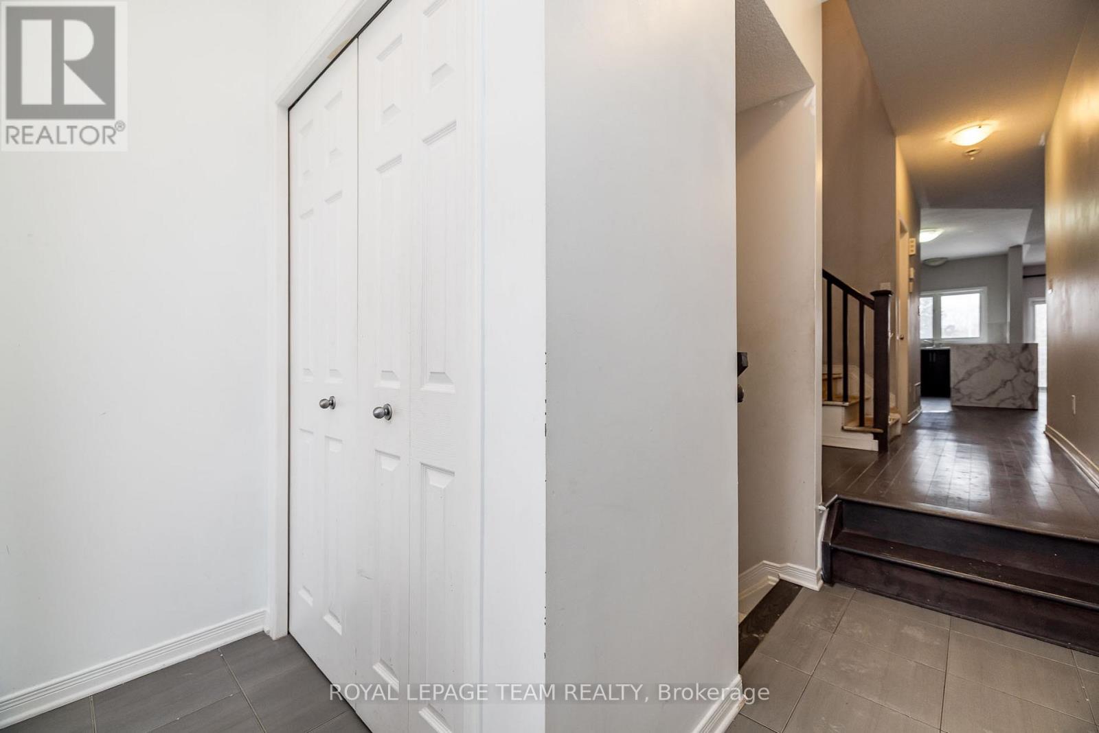 604 Via Campanale Avenue, Ottawa, Ontario  K2J 4X1 - Photo 5 - X12704518