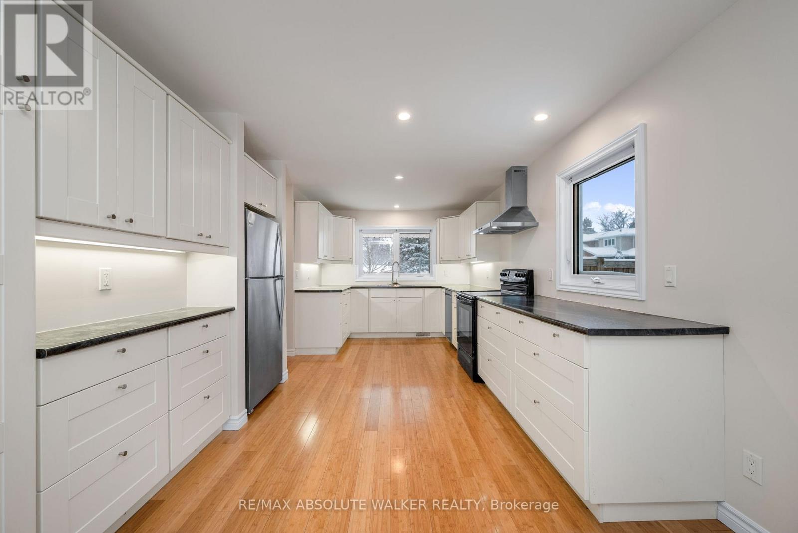 1 Stradwick Avenue, Ottawa, Ontario  K2J 2X3 - Photo 10 - X12704534