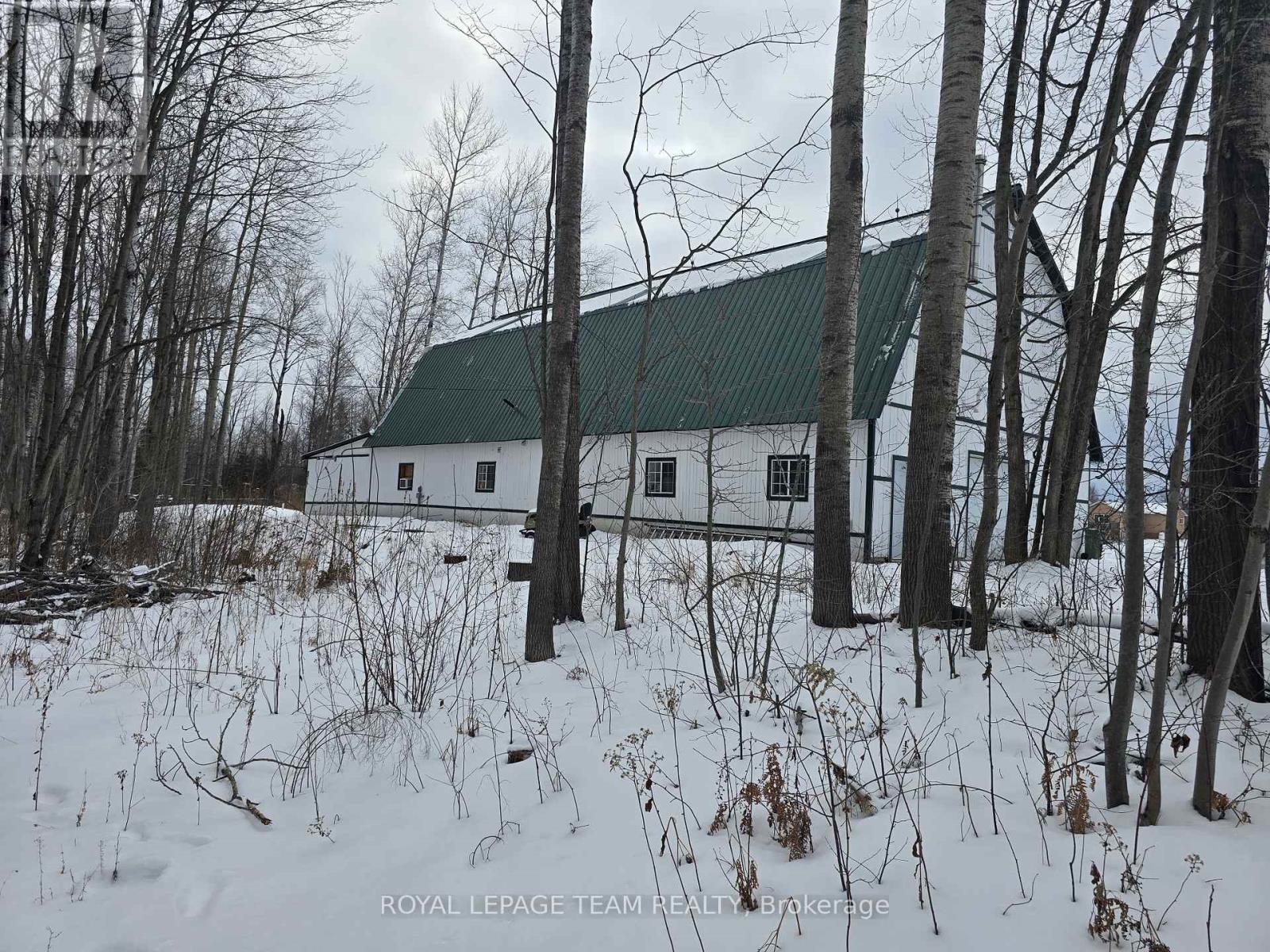 106-116 Constance Creek Drive, Ottawa, Ontario  K0A 1T0 - Photo 6 - X12704564