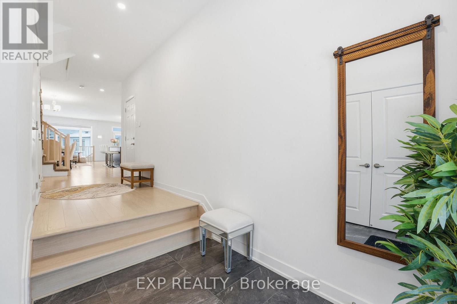 522 Corretto Place, Ottawa, Ontario  K2J 6Z1 - Photo 6 - X12704606