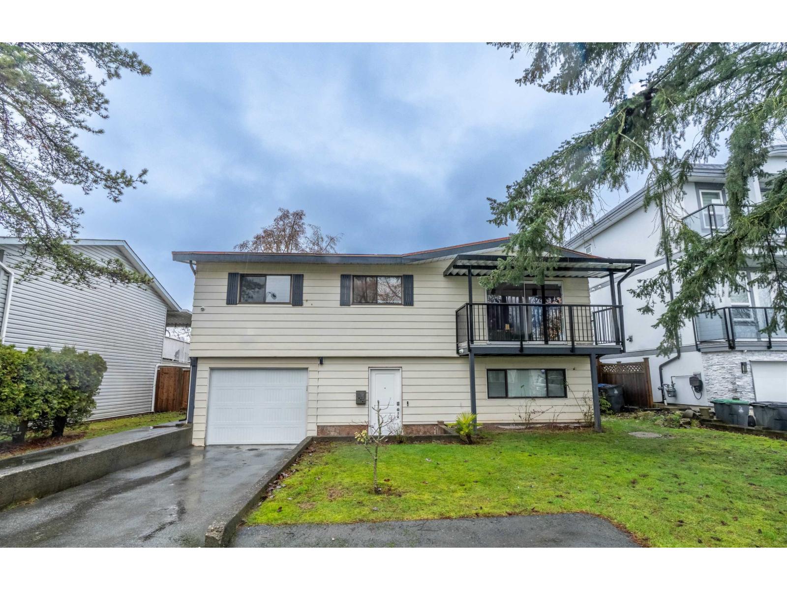 13933 90a Avenue, Surrey, British Columbia  V3V 6Z7 - Photo 3 - R3077919