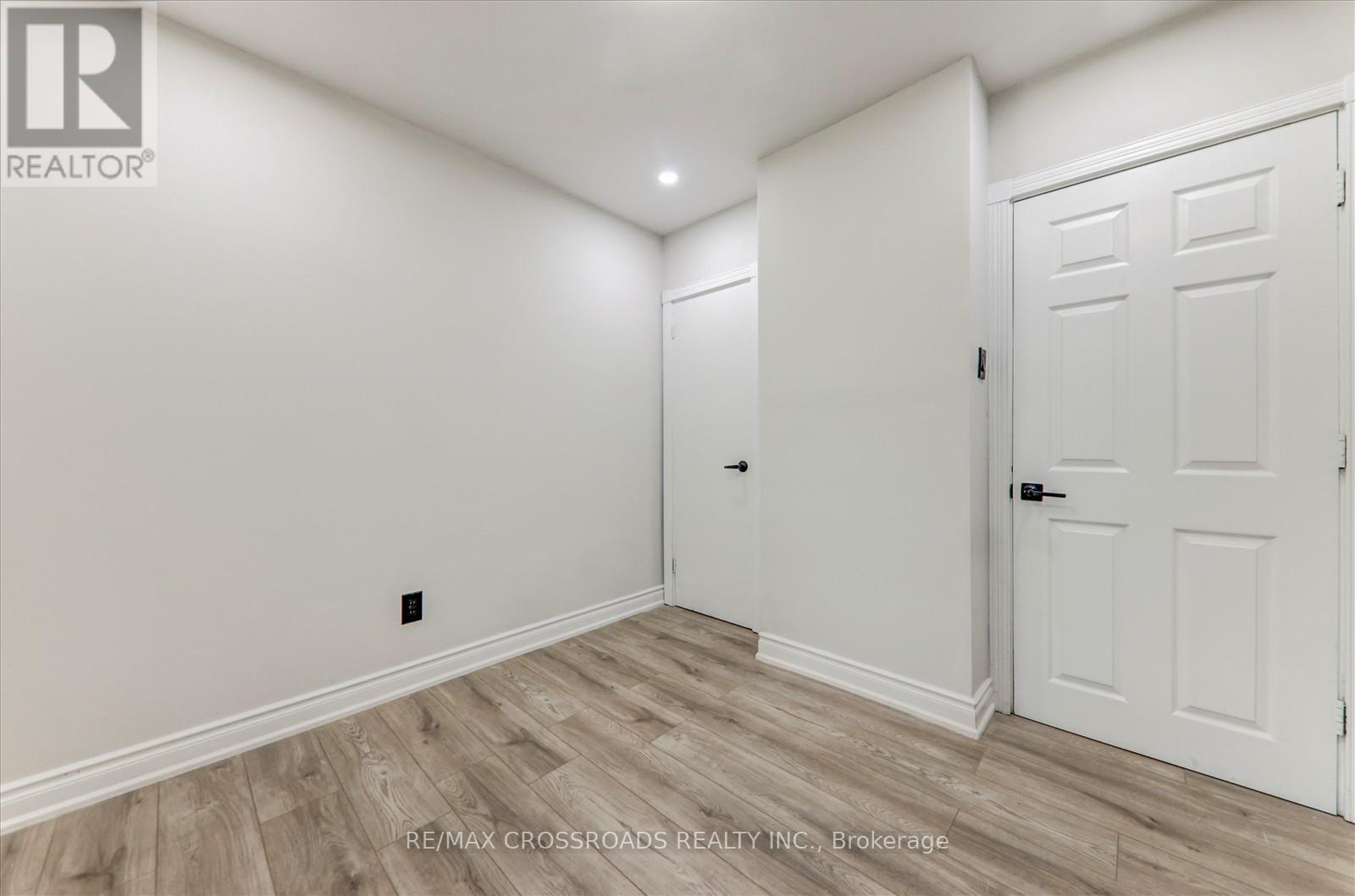 2 Tangmere Road, Toronto, Ontario  M3B 2N1 - Photo 21 - C12704538