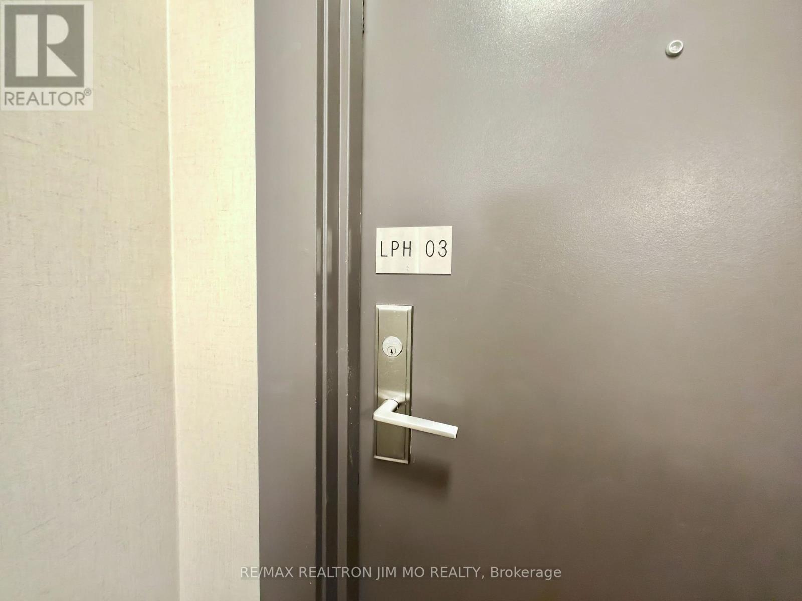 Lph3 - 2015 Sheppard Avenue E, Toronto, Ontario  M2J 0B3 - Photo 2 - C12704604