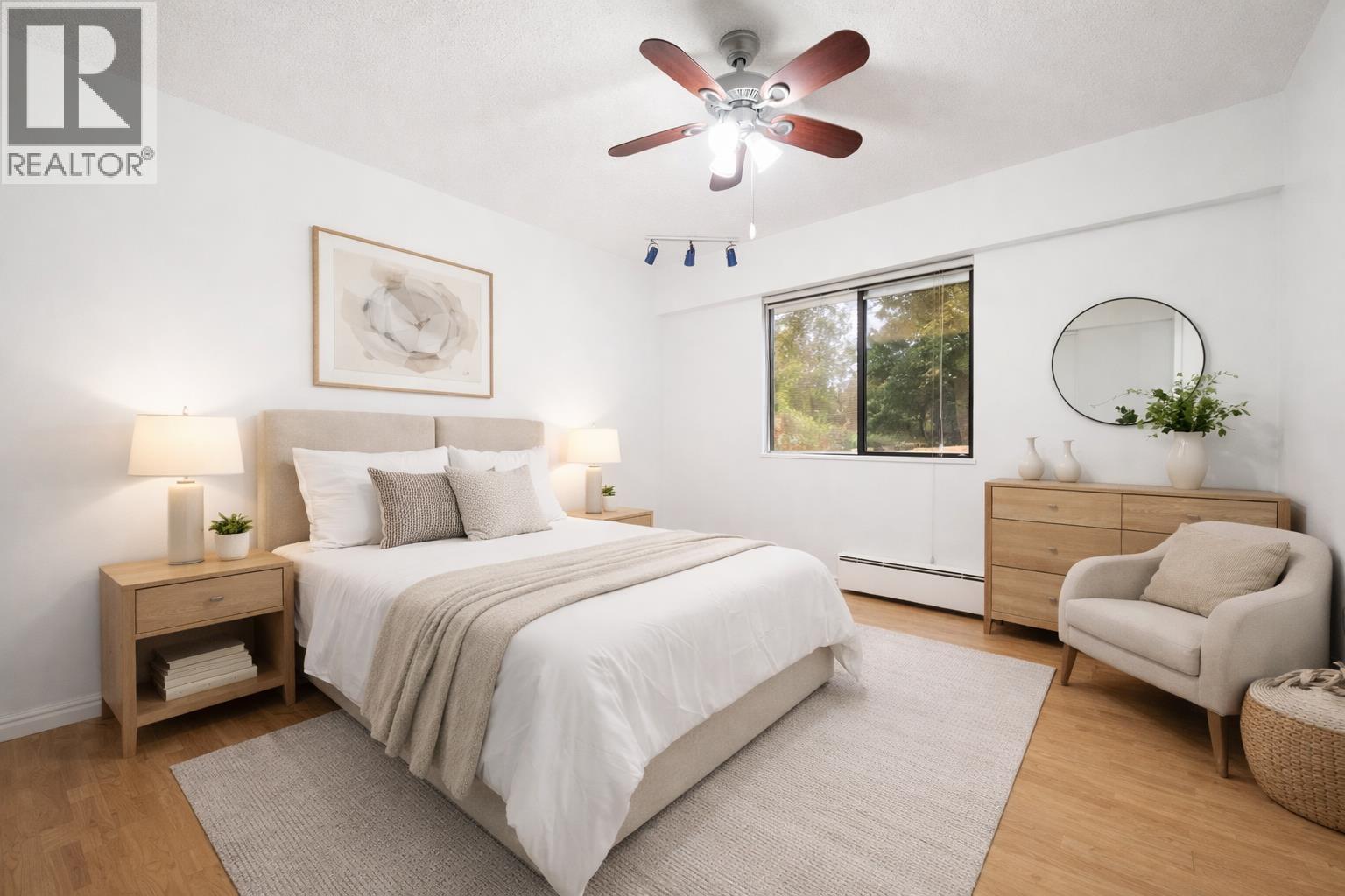 8851 Horne Street, Burnaby, British Columbia  V3N 4J8 - Photo 5 - R3079049