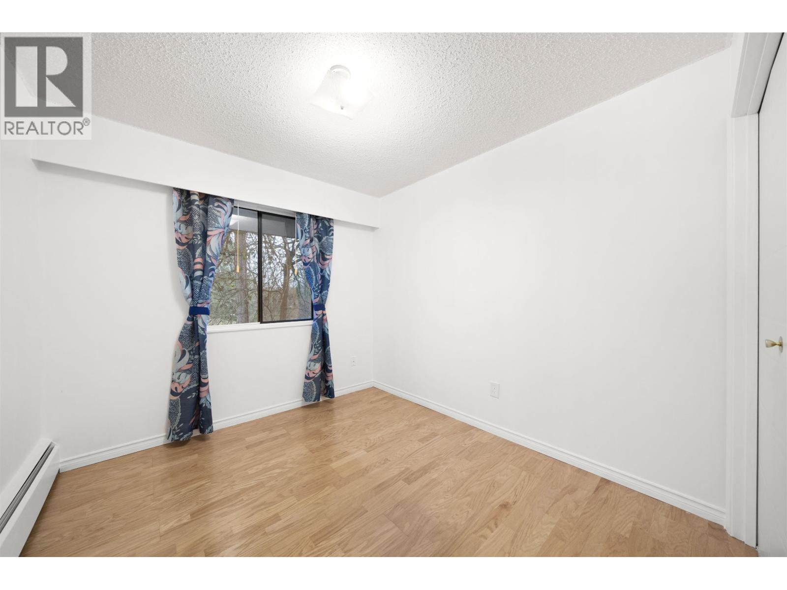 8851 Horne Street, Burnaby, British Columbia  V3N 4J8 - Photo 8 - R3079049