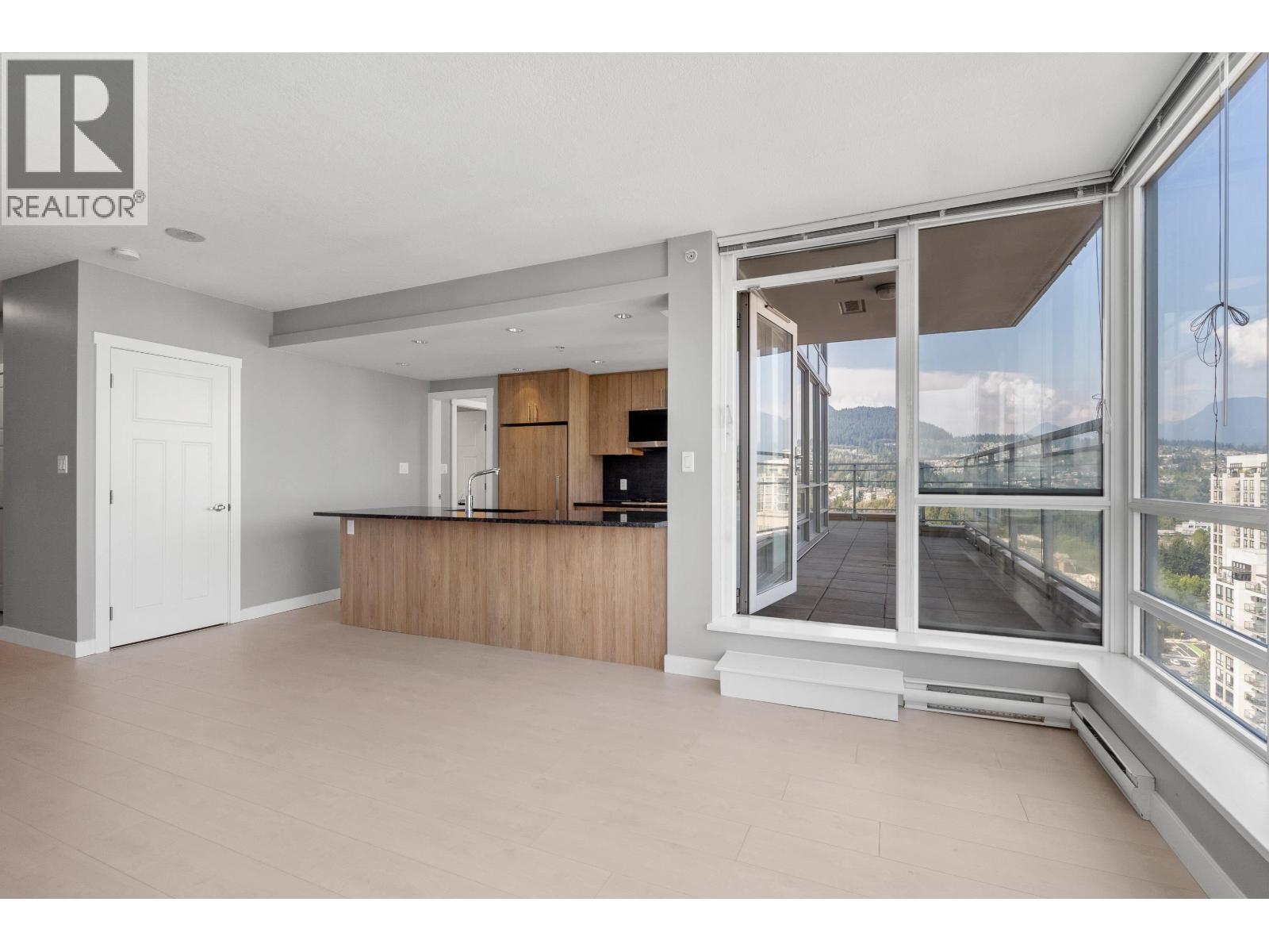 3104 2978 Glen Drive, Coquitlam, British Columbia  V3B 0C3 - Photo 13 - R3080315