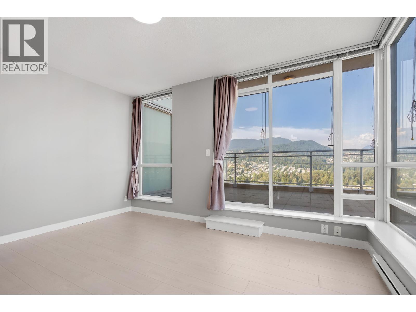 3104 2978 Glen Drive, Coquitlam, British Columbia  V3B 0C3 - Photo 25 - R3080315