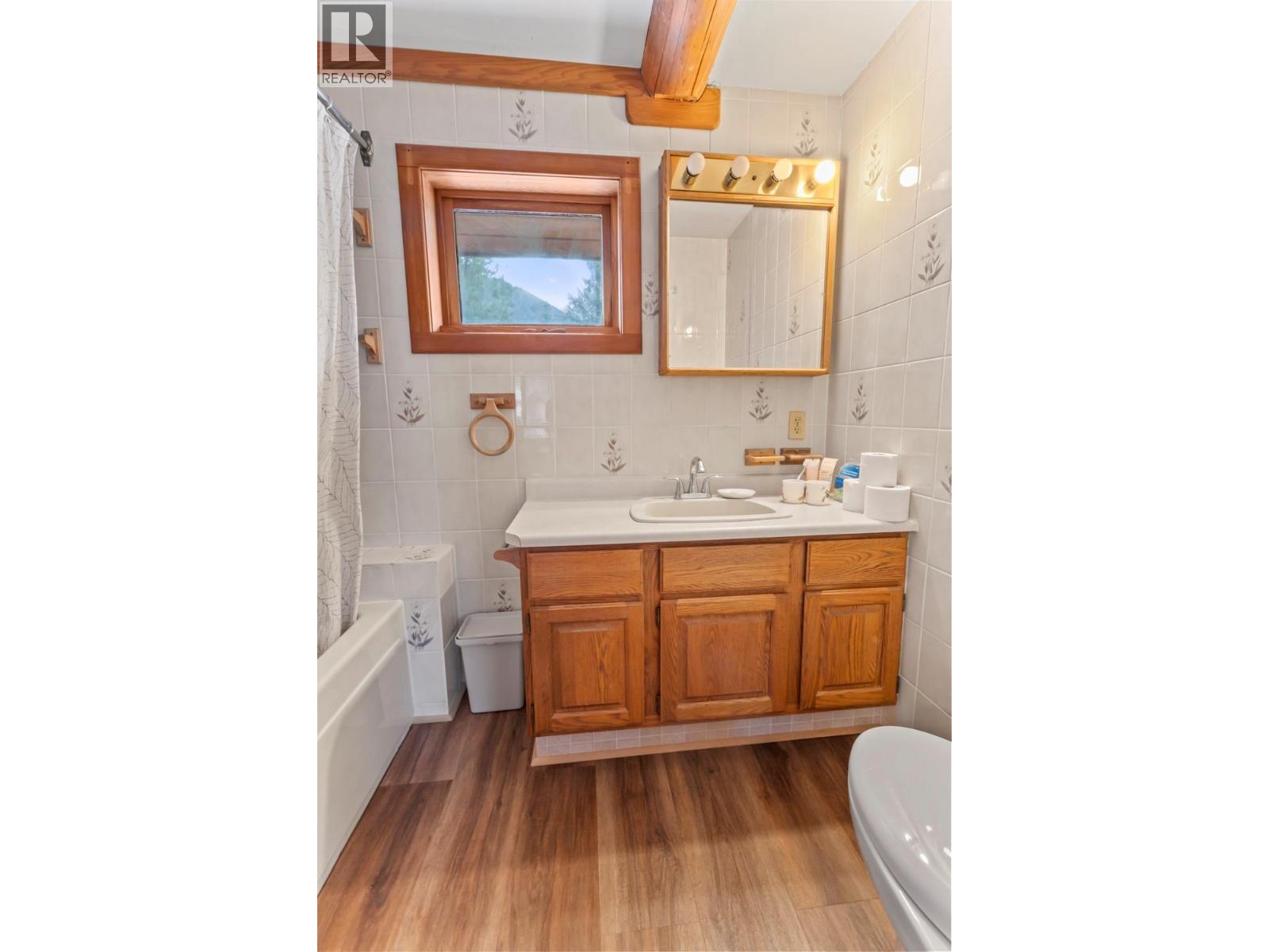 1084 Simmons Road, Creston, British Columbia  V0B 1G7 - Photo 21 - 10372588