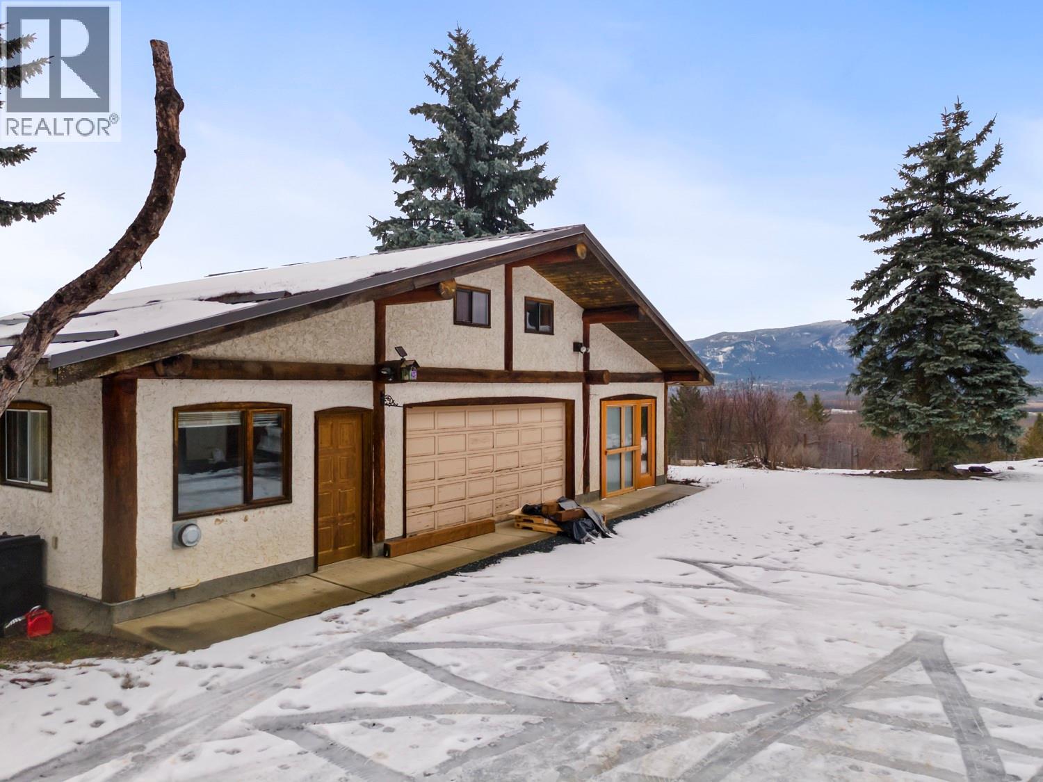 1084 Simmons Road, Creston, British Columbia  V0B 1G7 - Photo 4 - 10372588